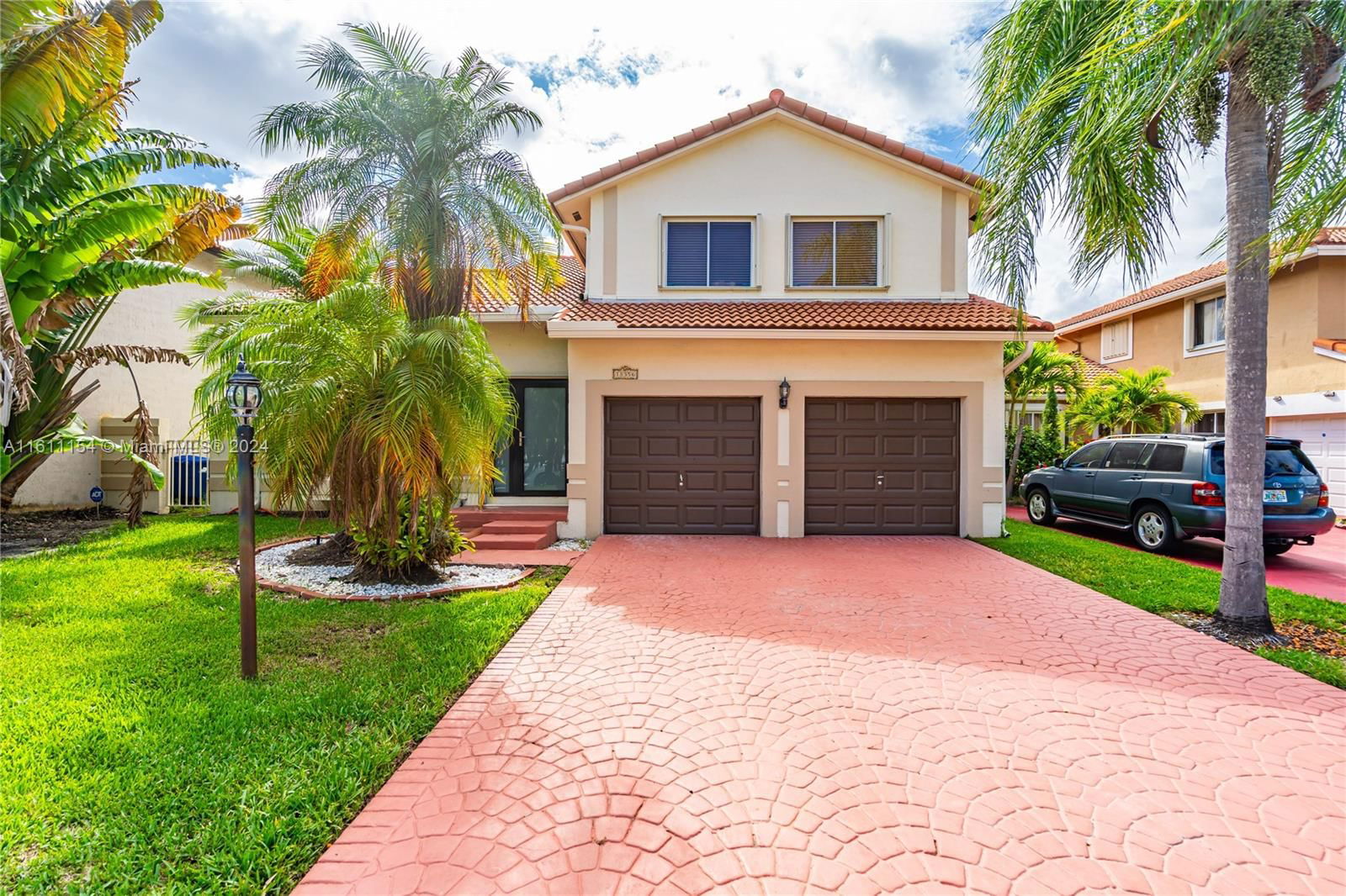 Real estate property located at 18356 61st Pl, Miami-Dade County, HARBOUR SUB, Hialeah, FL