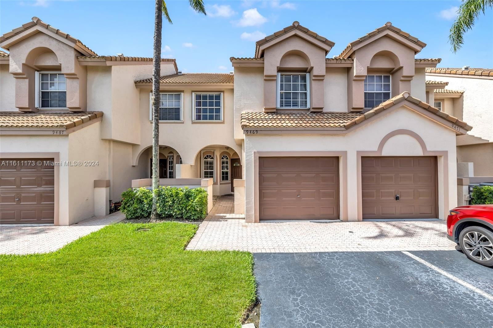 Real estate property located at 9469 Boca River Cir #9469, Palm Beach, PLEASANT LAKES, Boca Raton, FL