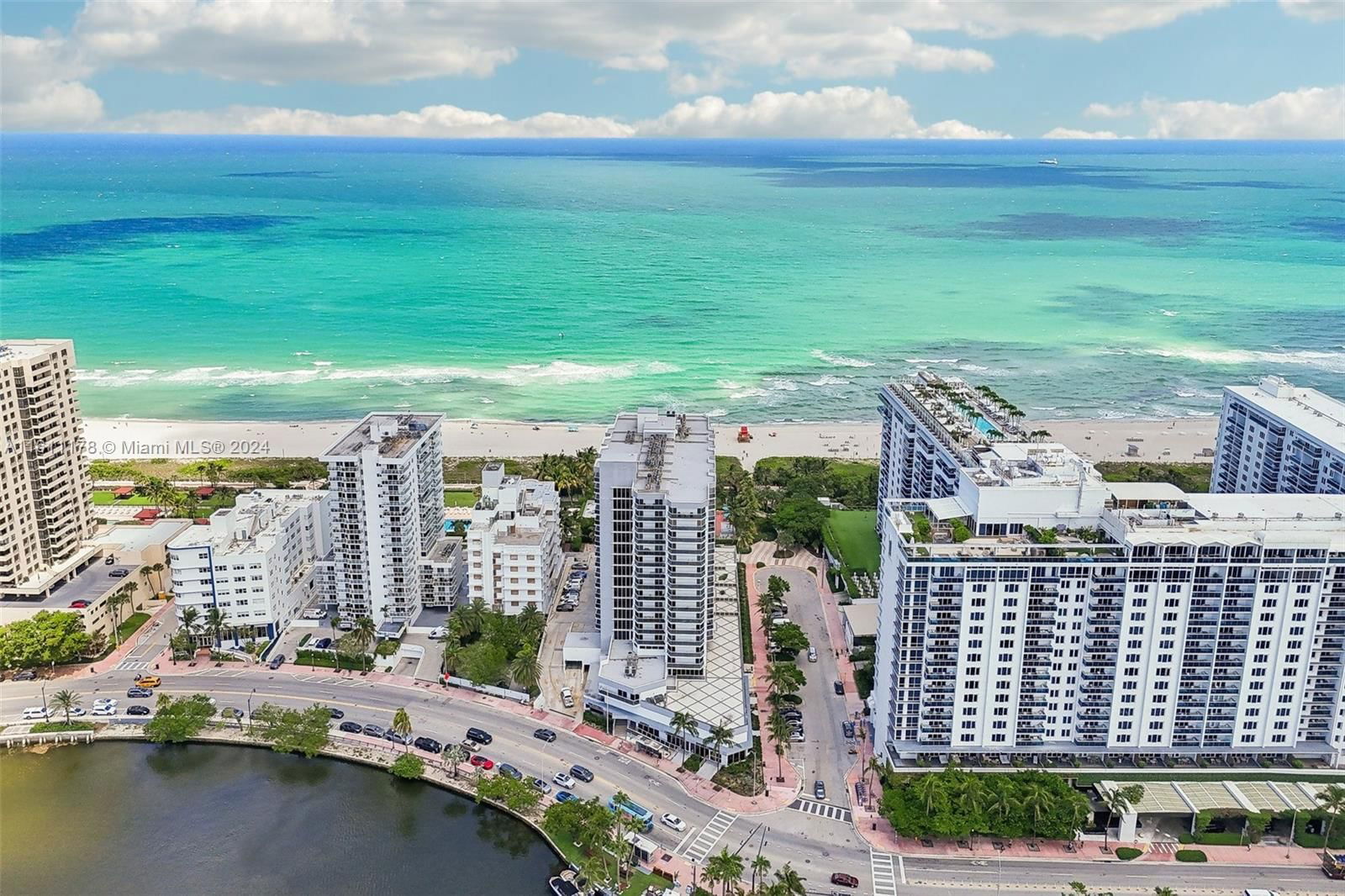 Real estate property located at 2401 Collins Ave #1612, Miami-Dade County, THE RIVIERA CONDO, Miami Beach, FL
