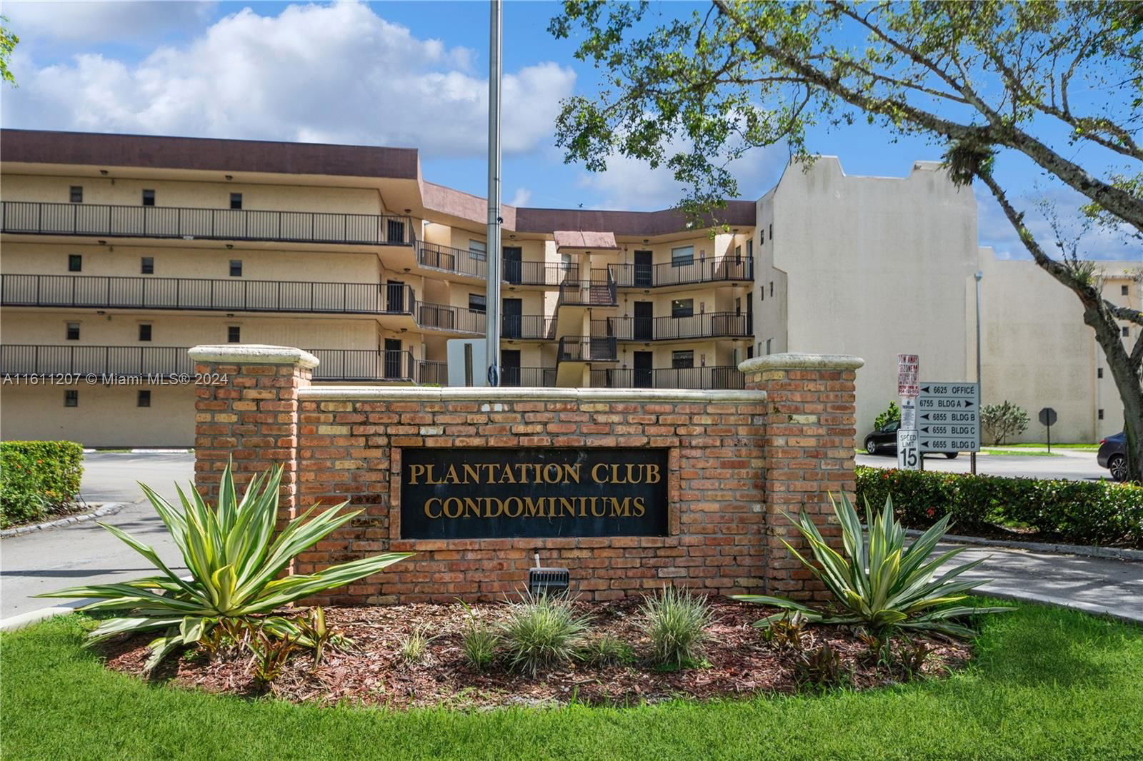 Real estate property located at 6655 Broward Blvd #105, Broward County, PLANTATION CLUB D CONDO, Plantation, FL