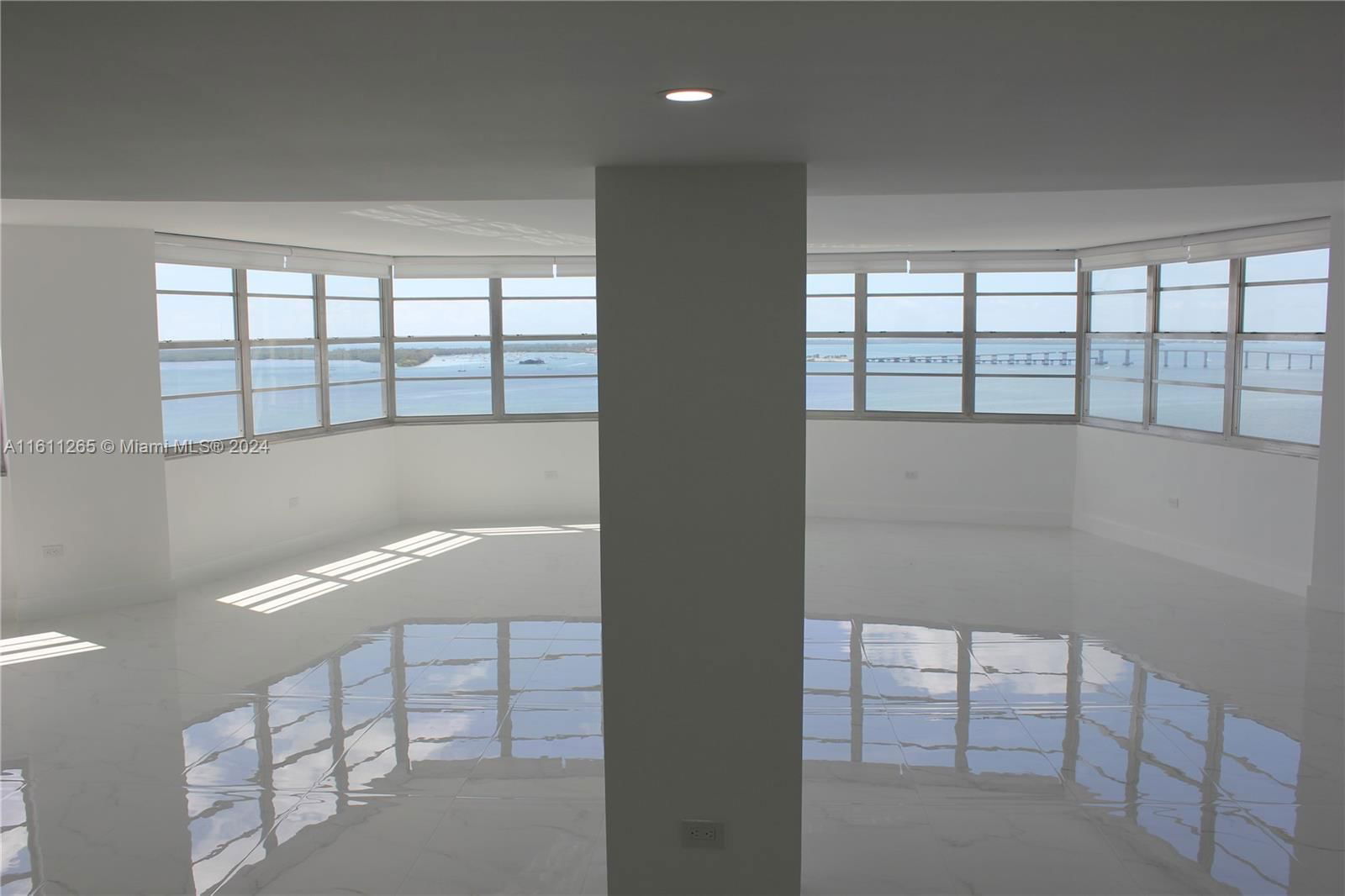 Real estate property located at 905 Brickell Bay Dr #1927, Miami-Dade, FOUR AMBASSADORS CONDO PH, Miami, FL