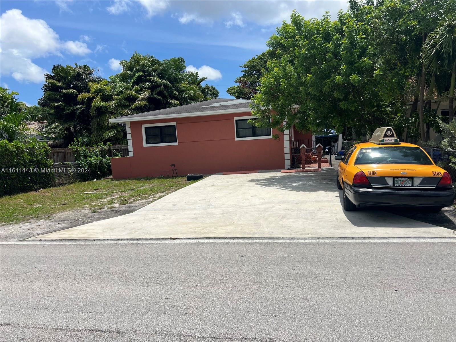 Real estate property located at 10767 2nd Ave, Miami-Dade, PASADENA PARK SUB, Miami, FL