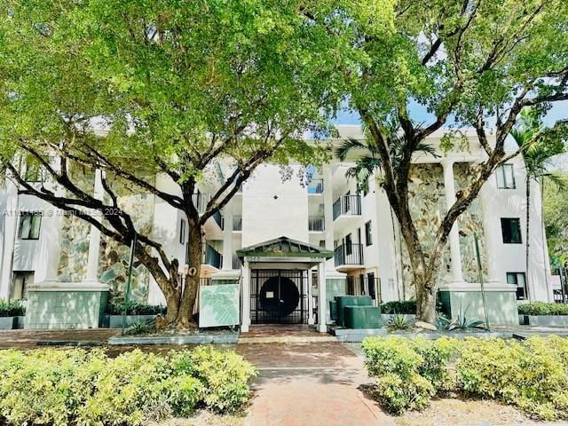 Real estate property located at 3242 Mary St S214, Miami-Dade County, COURTYARDS OF THE GROVE C, Miami, FL