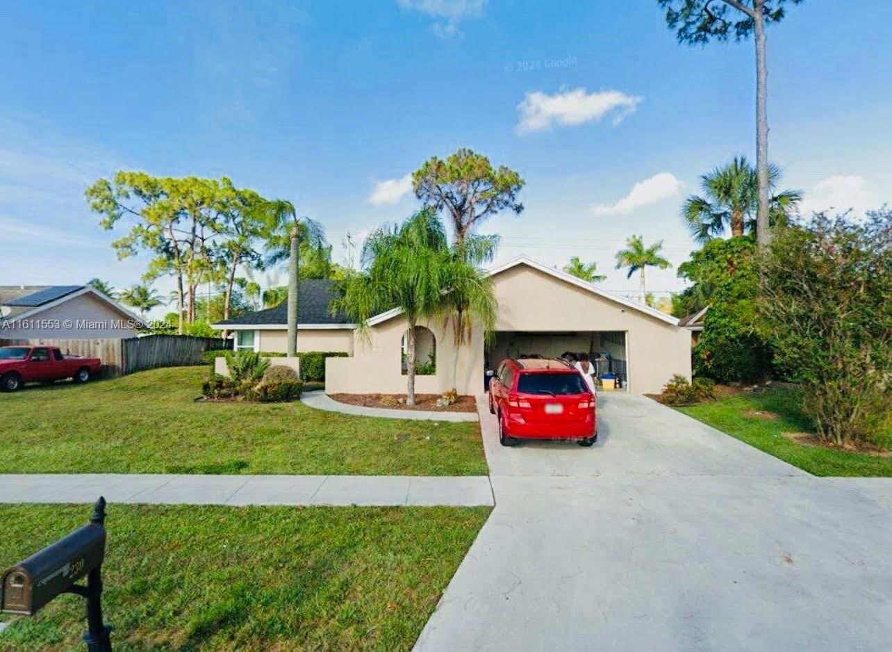 Real estate property located at 230 Parkwood Dr S, Palm Beach County, HUNTINGTON WOODS, Royal Palm Beach, FL