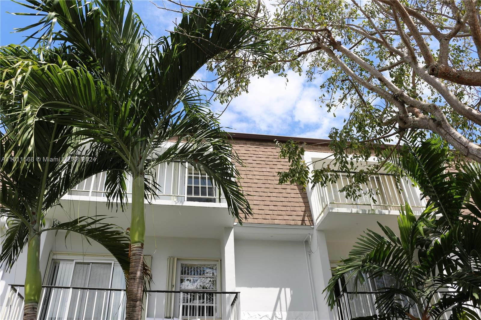 Real estate property located at 9611 77th Ave #306A, Miami-Dade County, WOODSIDE IN KENDALL CONDO, Miami, FL