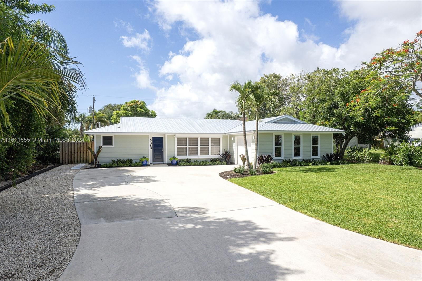 Real estate property located at 5686 Matousek St, Martin County, ROCKY POINT HIGHLANDS, Stuart, FL