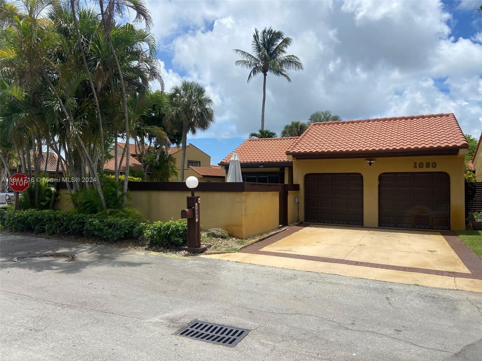 Real estate property located at 1080 203rd Ter, Miami-Dade County, SKY LAKE VILLAS FIRST ADD, Miami, FL