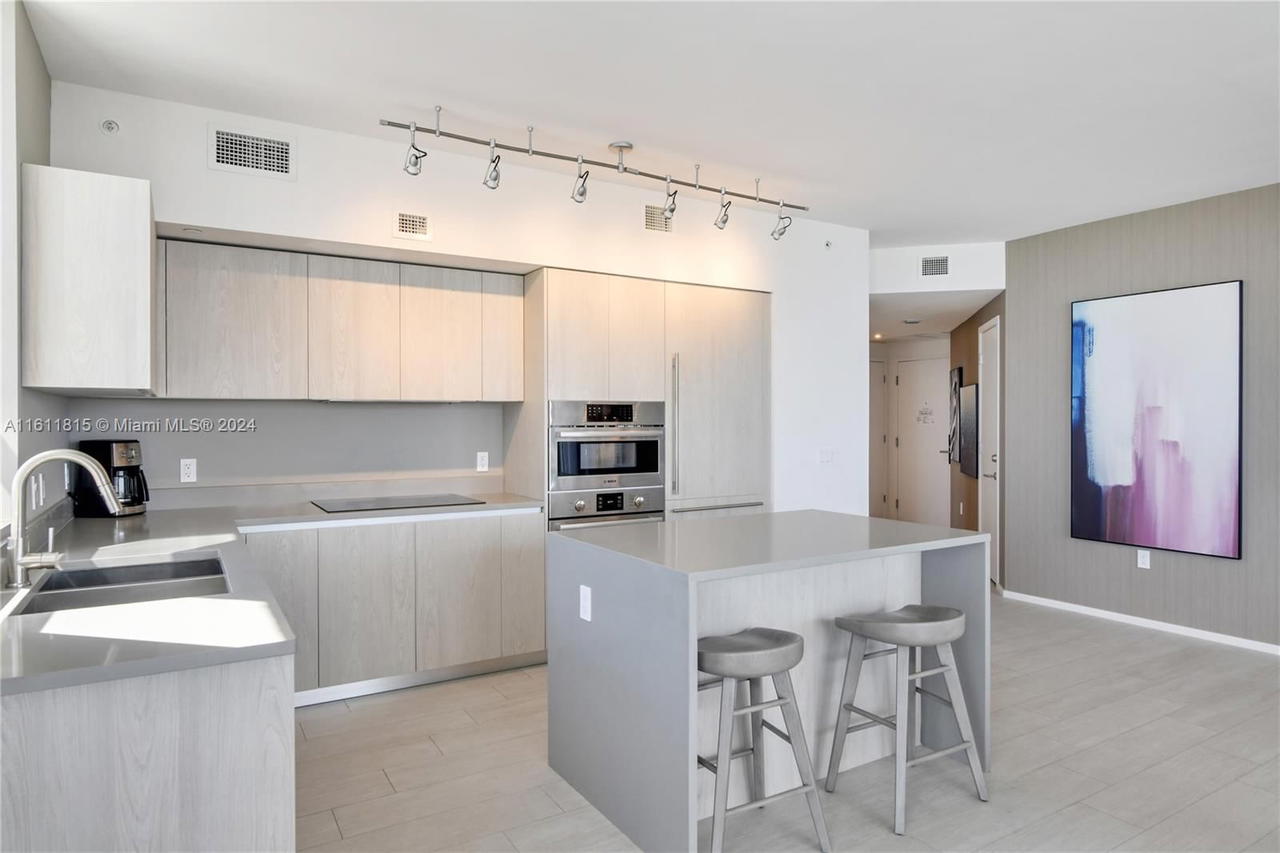 Real estate property located at , Broward, 4010 South Ocean Condo Ho, Hollywood, FL