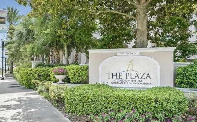 Real estate property located at 400 Bay Street #1002, Duval County, Berkman Plaza, Jacksonville, FL