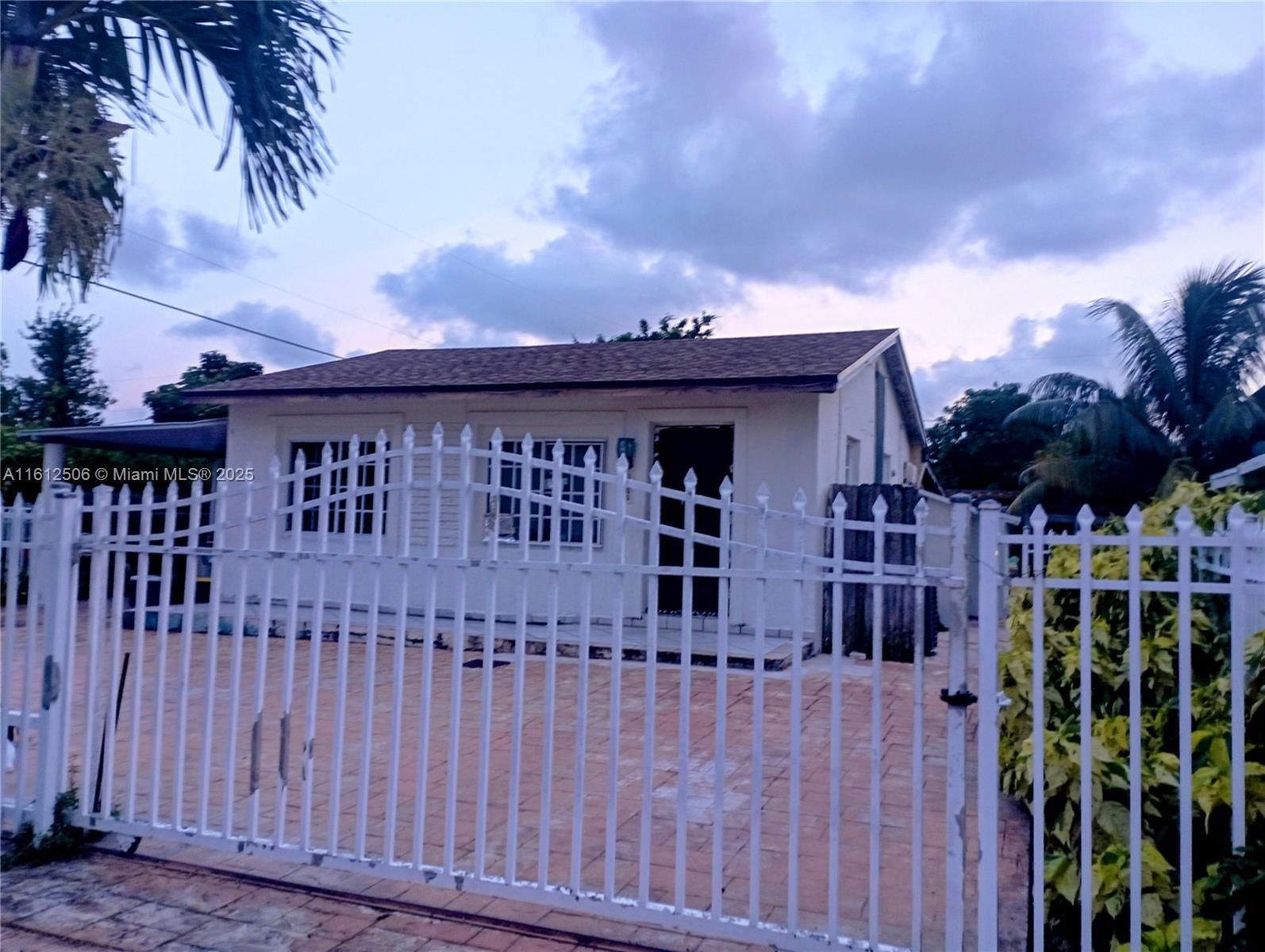 Real estate property located at , Miami-dade, The Tropics Amd, Miami, FL