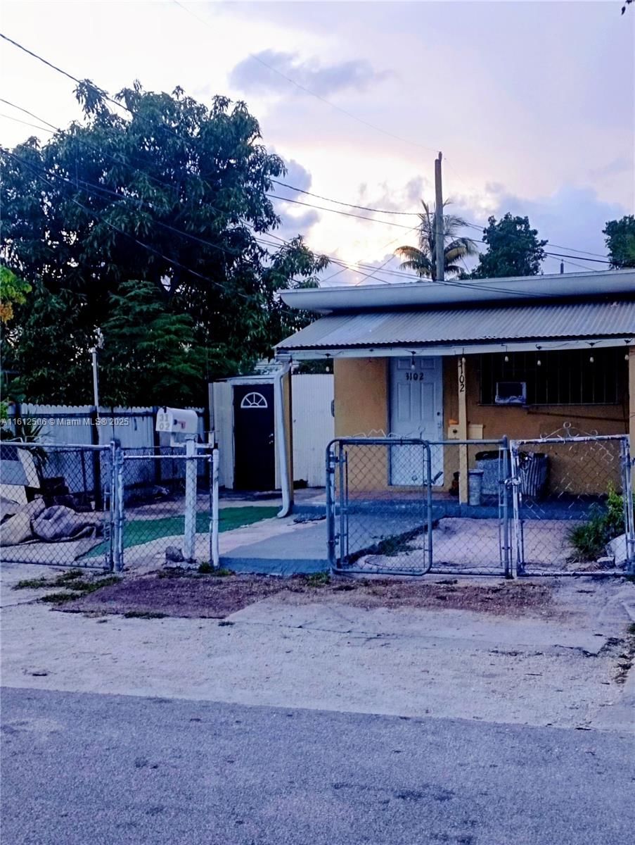 Real estate property located at , Miami-dade, The Tropics Amd, Miami, FL