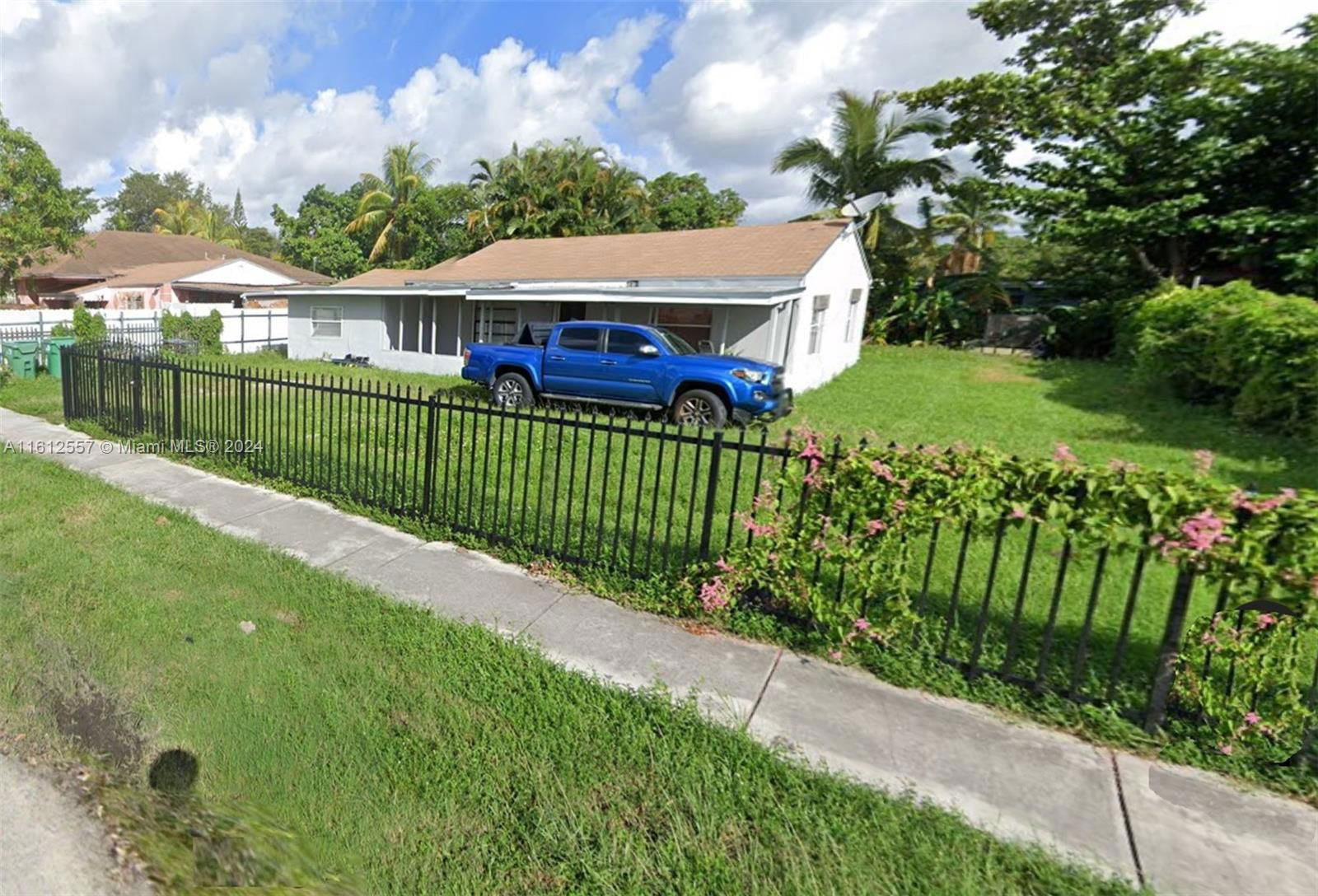 Real estate property located at 1235 100th St, Miami-Dade County, WEST SILVER CREST, Miami, FL