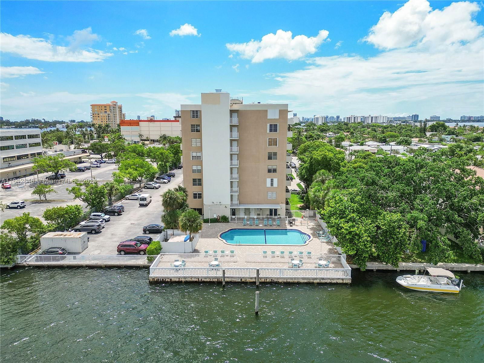 Real estate property located at 1455 Treasure Dr PH-B, Miami-dade, Island Place At North Bay, North Bay Village, FL