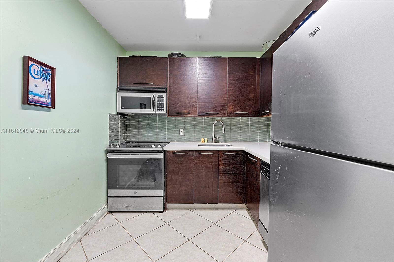 Real estate property located at 1455 Treasure Dr PH-B, Miami-dade, Island Place At North Bay, North Bay Village, FL