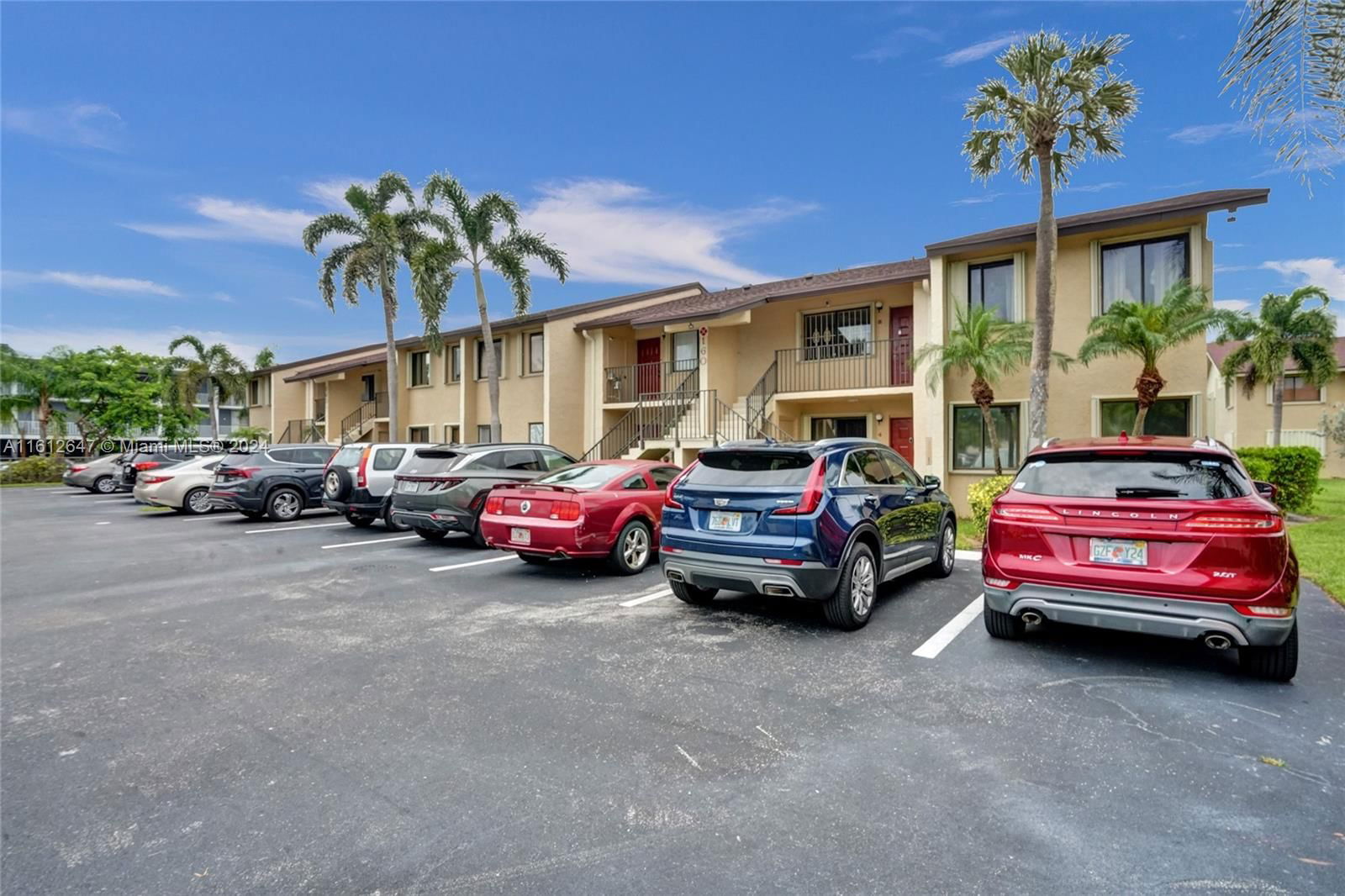 Real estate property located at 160 7th St #404, Broward County, WINDWOOD ISLES CONDO, Deerfield Beach, FL