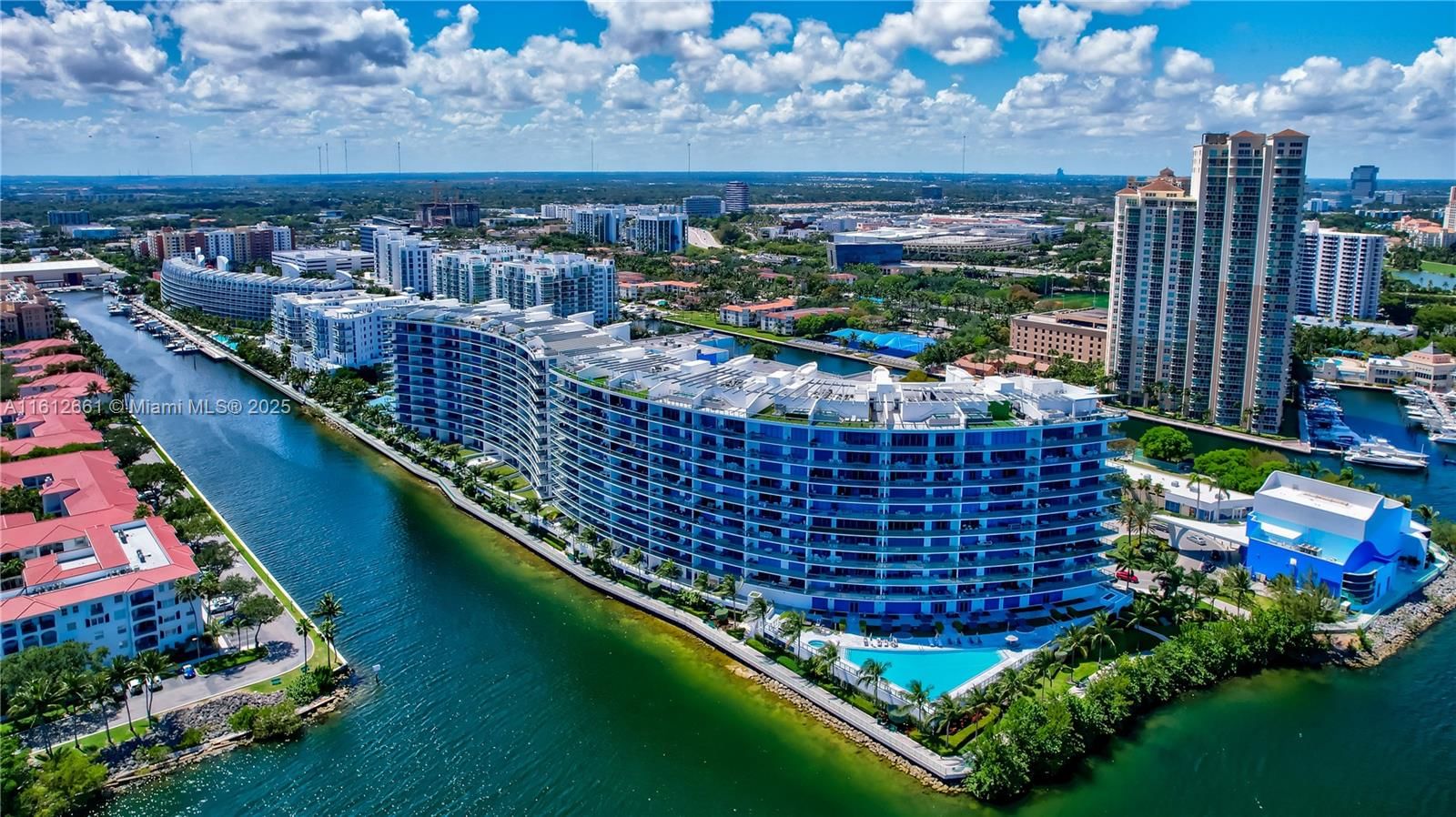 Real estate property located at 3300 188 St. #611, Miami-dade, Echo Condo Aventura, Aventura, FL
