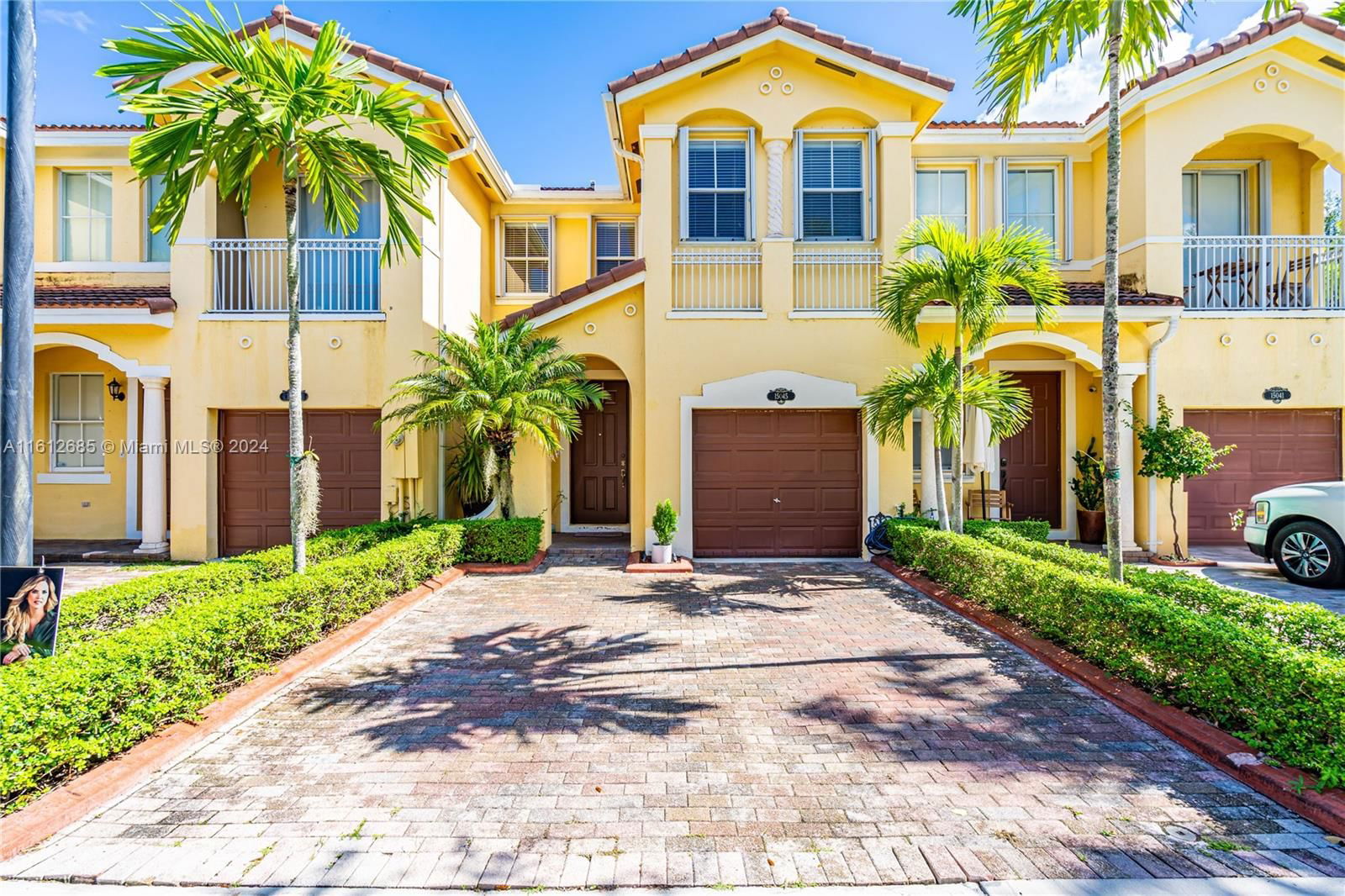 Real estate property located at 15045 9th Way, Miami-Dade County, GRAND LAKES PHASE I, Miami, FL