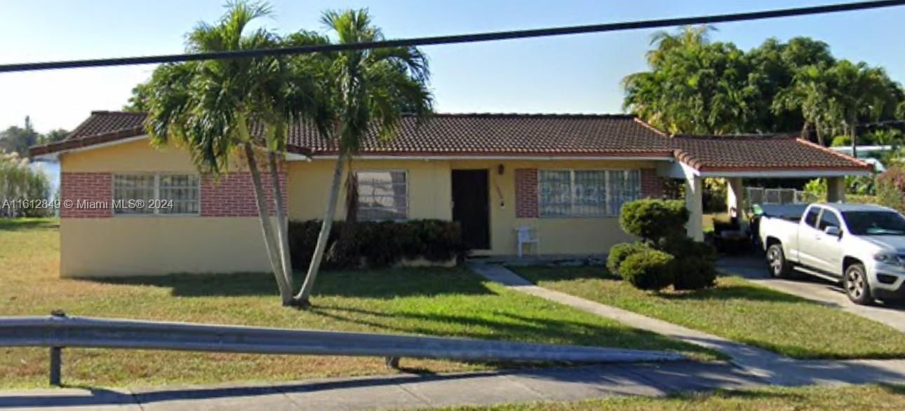 Real estate property located at 17800 52nd Ave, Miami-Dade County, CAROL CITY LAKE STEVEN ES, Miami Gardens, FL