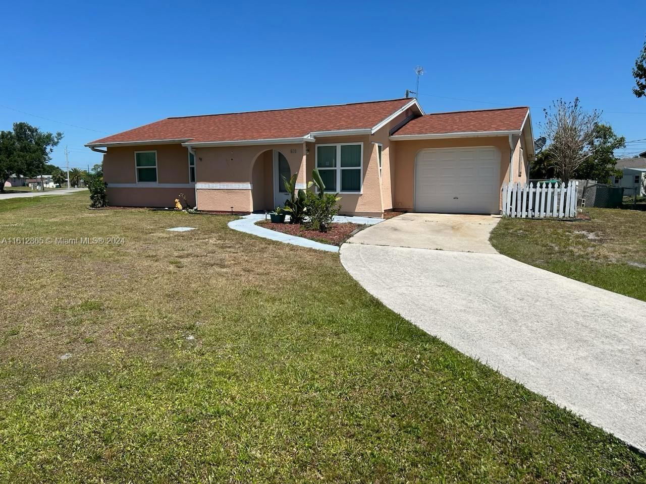 Real estate property located at 600 beeche ter NW, Charlotte County, port charlotte, Port Charlotte, FL