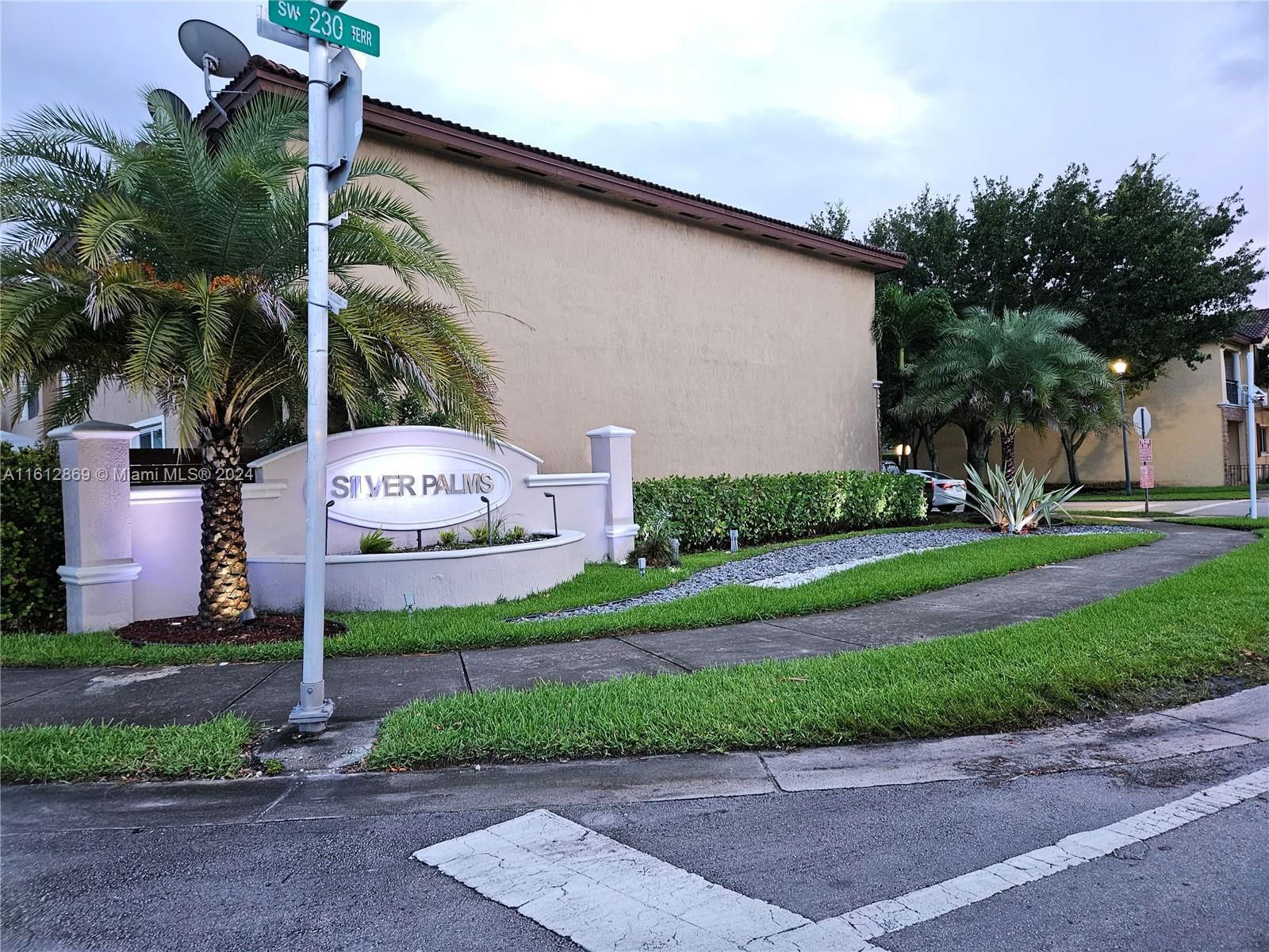 Real estate property located at 23035 112th Ct #23035, Miami-Dade County, SILVER PALM HOMES, Miami, FL