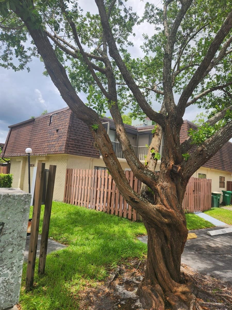 Real estate property located at 5824 Swordfish Ct, Broward County, VILLAS AT WOODLAND GREENS, Tamarac, FL