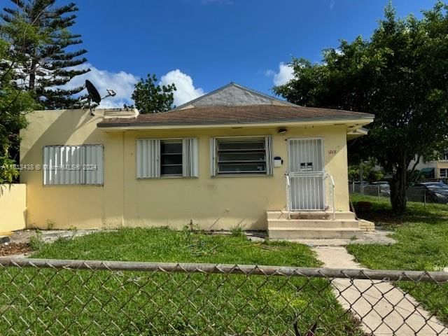 Real estate property located at 1268 4th St, Miami-Dade County, LAWRENCE ESTATES LAND COS, Miami, FL