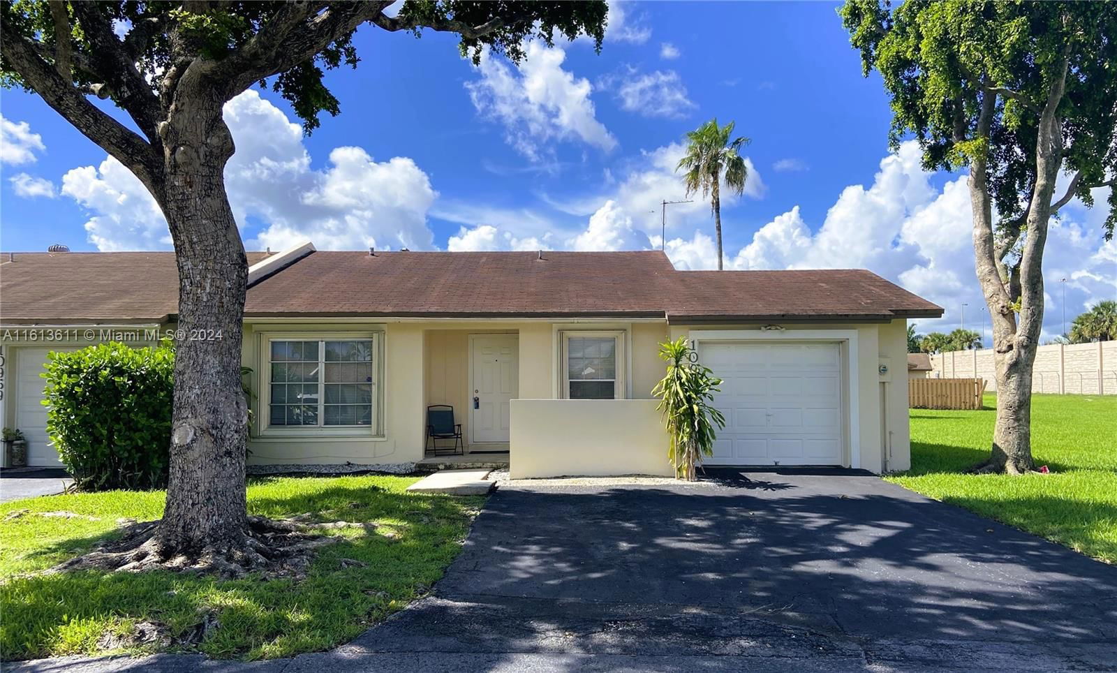 Real estate property located at 10969 117th Pl #10969, Miami-Dade County, WOODSTOCK VILLAS, Miami, FL