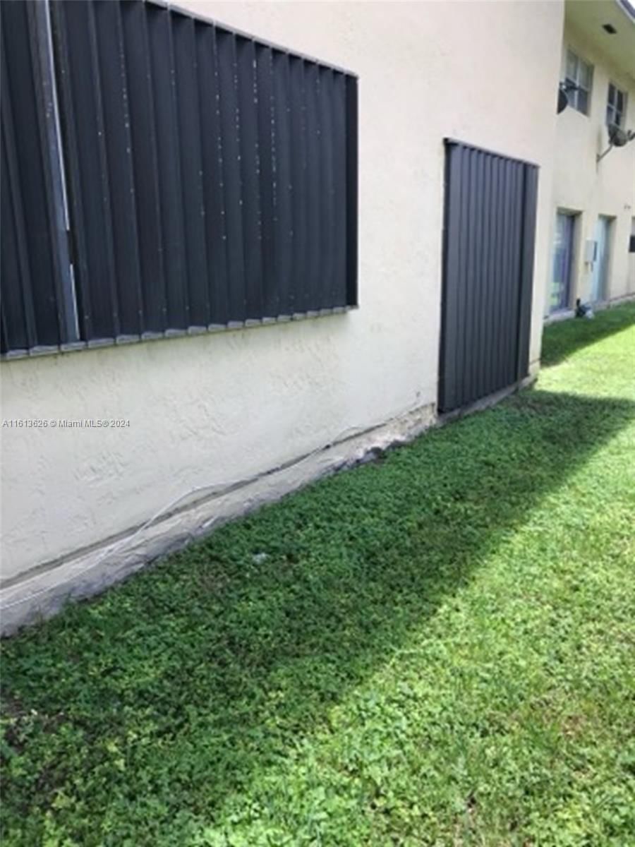 Real estate property located at 15619 73rd Cir Ter #10-3, Miami-Dade, LAKESIDE XI CONDO PH III, Miami, FL