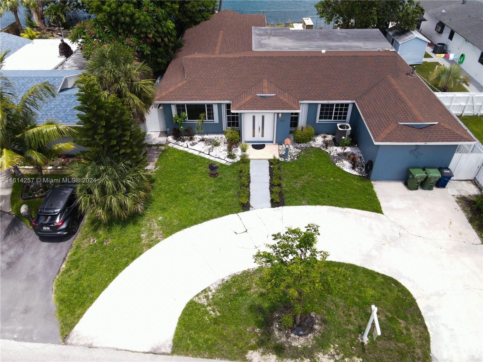 Real estate property located at 631 11th Ave, Broward, LAKESIDE ESTATES, Hallandale Beach, FL