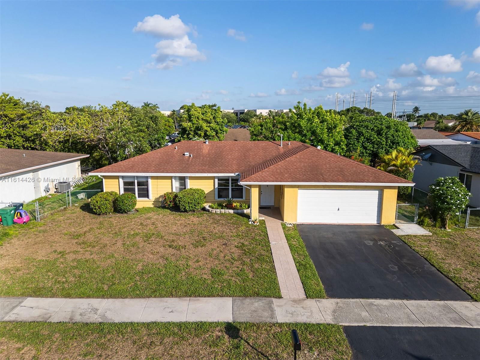 Real estate property located at 13234 85th Ter, Miami-Dade County, WINSTON PARK UNIT 8, Miami, FL