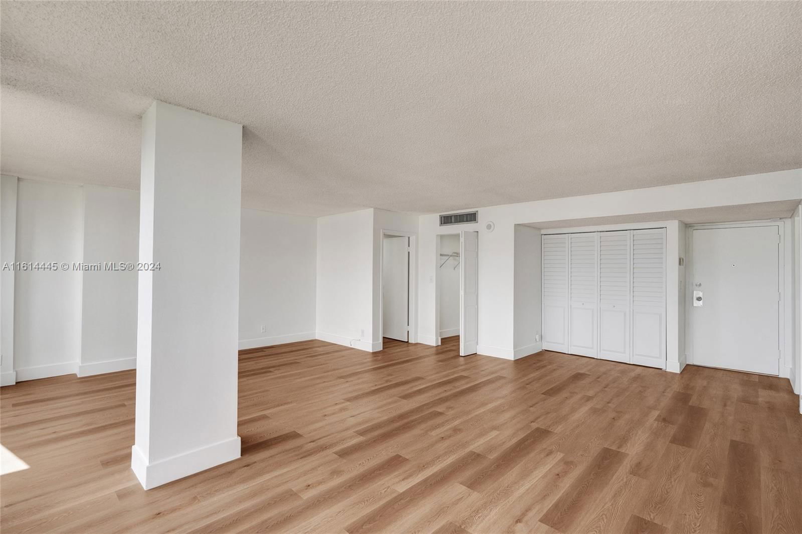Real estate property located at 17021 Bay Rd #906, Miami-dade County, Plaza Of Americas Condo P, Sunny Isles Beach, FL