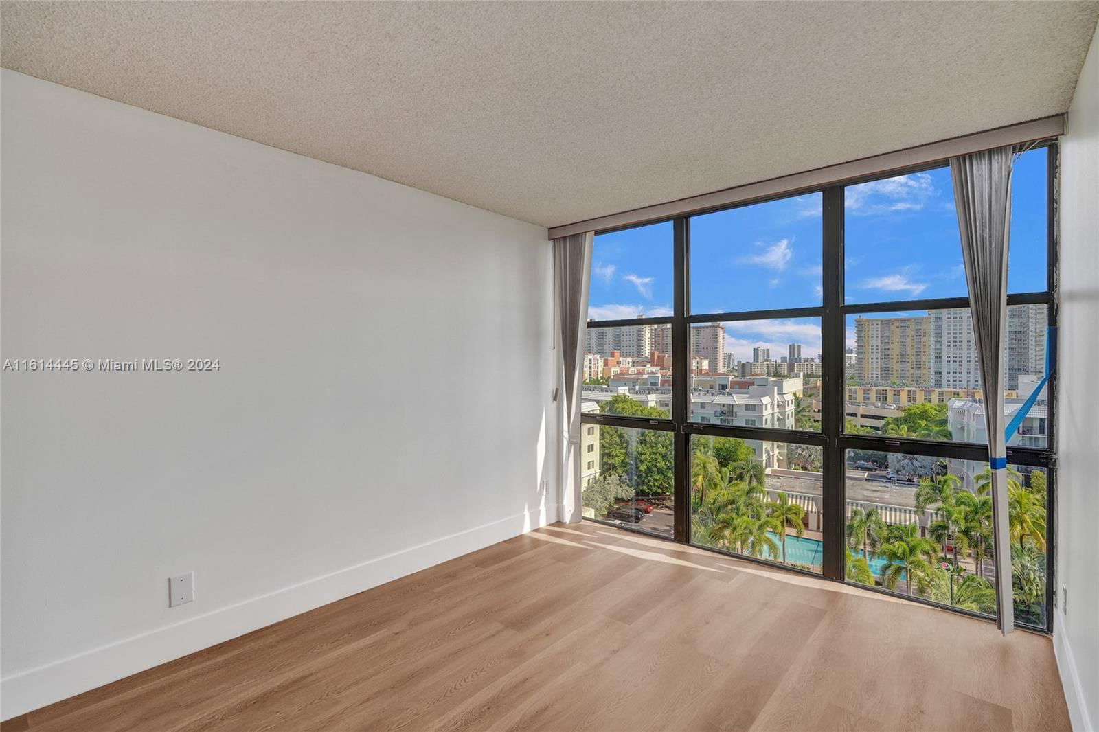Real estate property located at 17021 Bay Rd #906, Miami-dade County, Plaza Of Americas Condo P, Sunny Isles Beach, FL