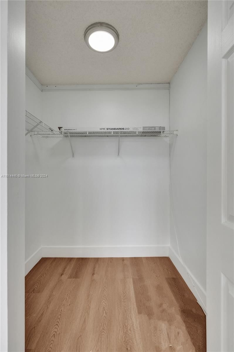 Real estate property located at 17021 Bay Rd #906, Miami-dade County, Plaza Of Americas Condo P, Sunny Isles Beach, FL