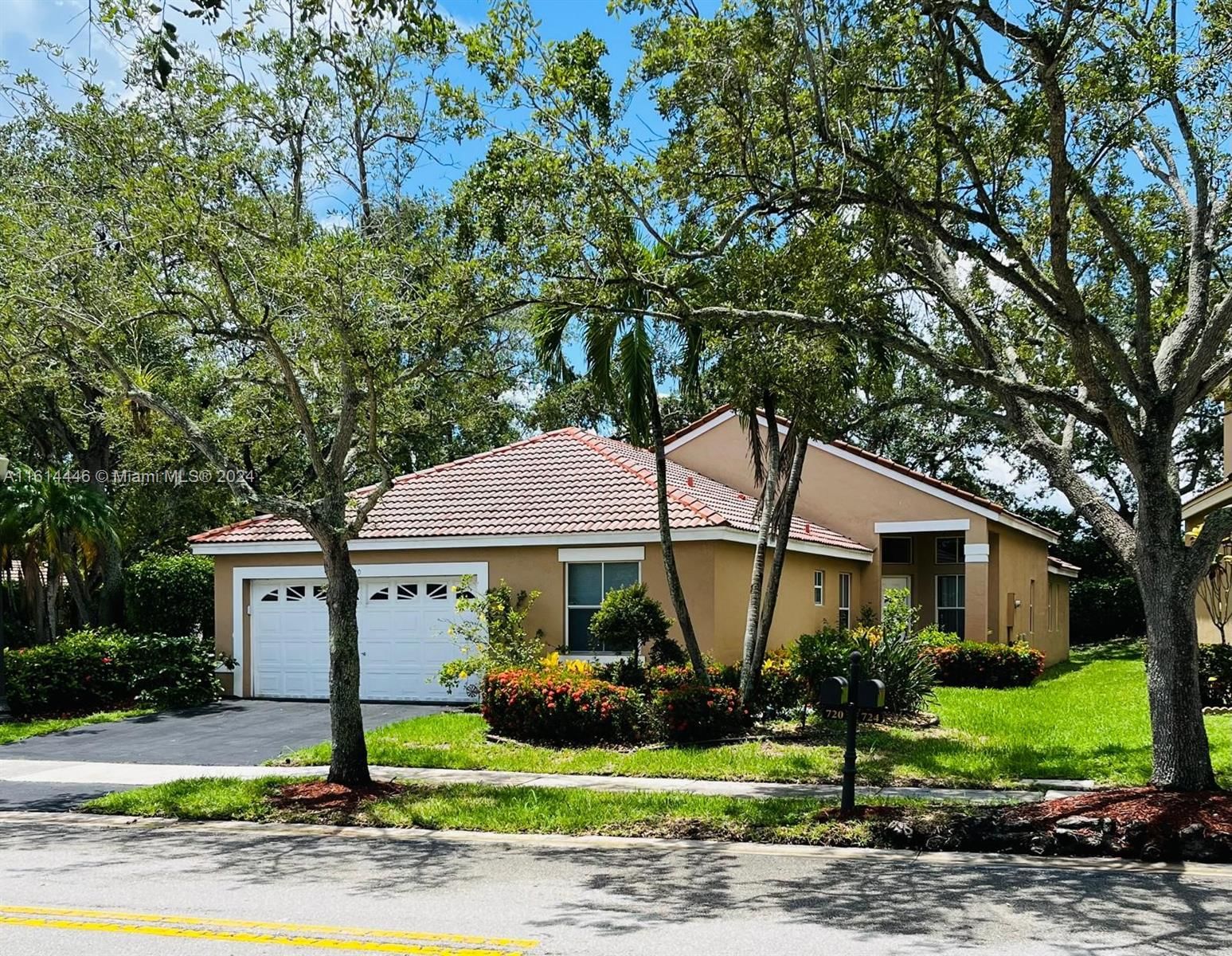 Real estate property located at 720 Stanton Dr, Broward County, SECTOR 4 NORTH, Weston, FL