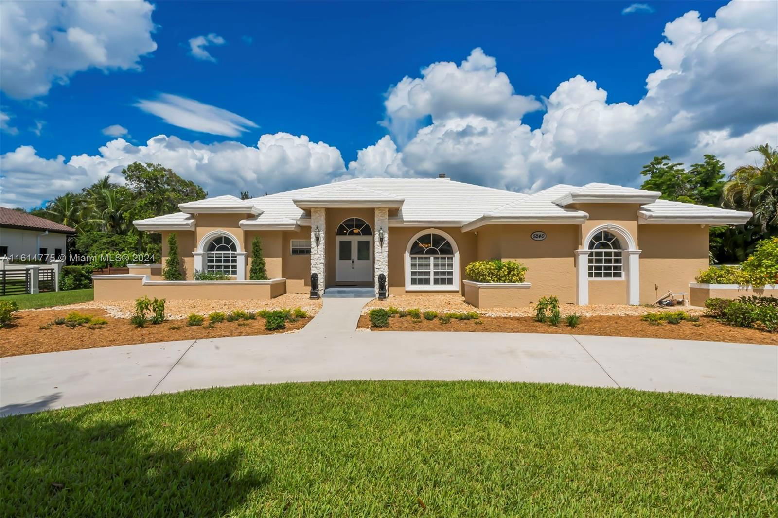 Real estate property located at 5240 Hawkhurst Ave, Broward County, IVANHOE ESTATES, Southwest Ranches, FL