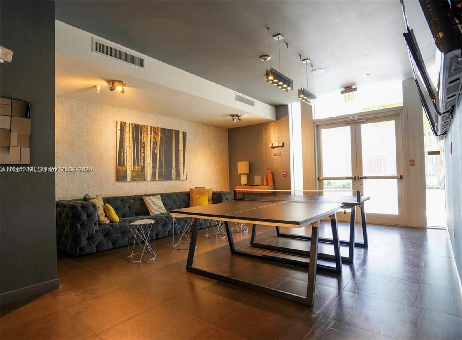 Real estate property located at 2155 Washington Ct #206, Miami-dade, Artepark North Condo, Miami Beach, FL