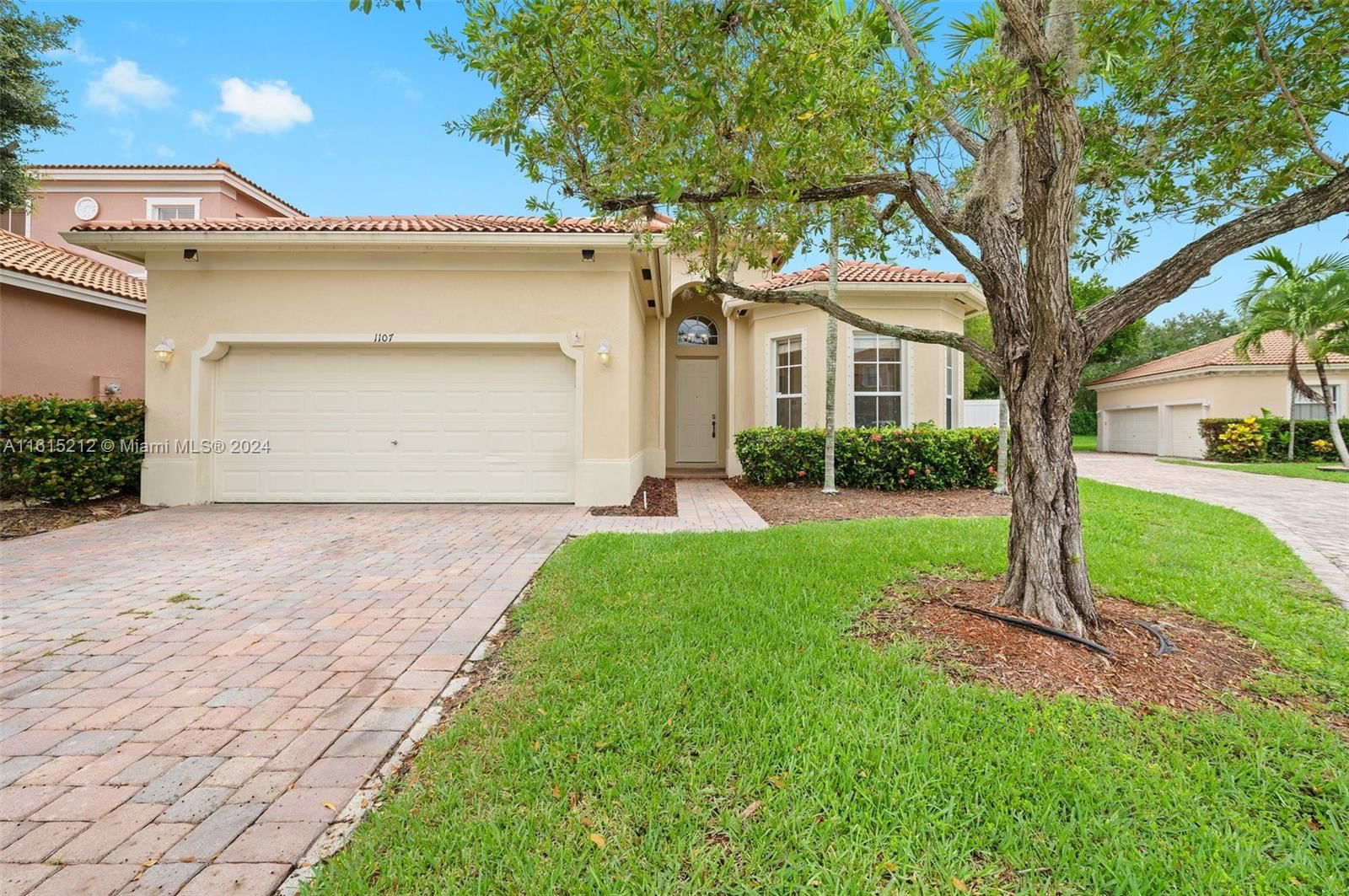 Real estate property located at 1107 37th Pl, Miami-Dade, PORTOFINO OAKS, Homestead, FL