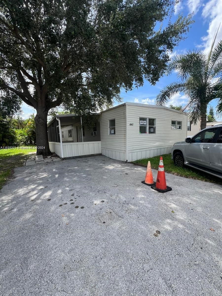 Real estate property located at 441 135th Terrace, Broward County, Flamingo West Par, Davie, FL