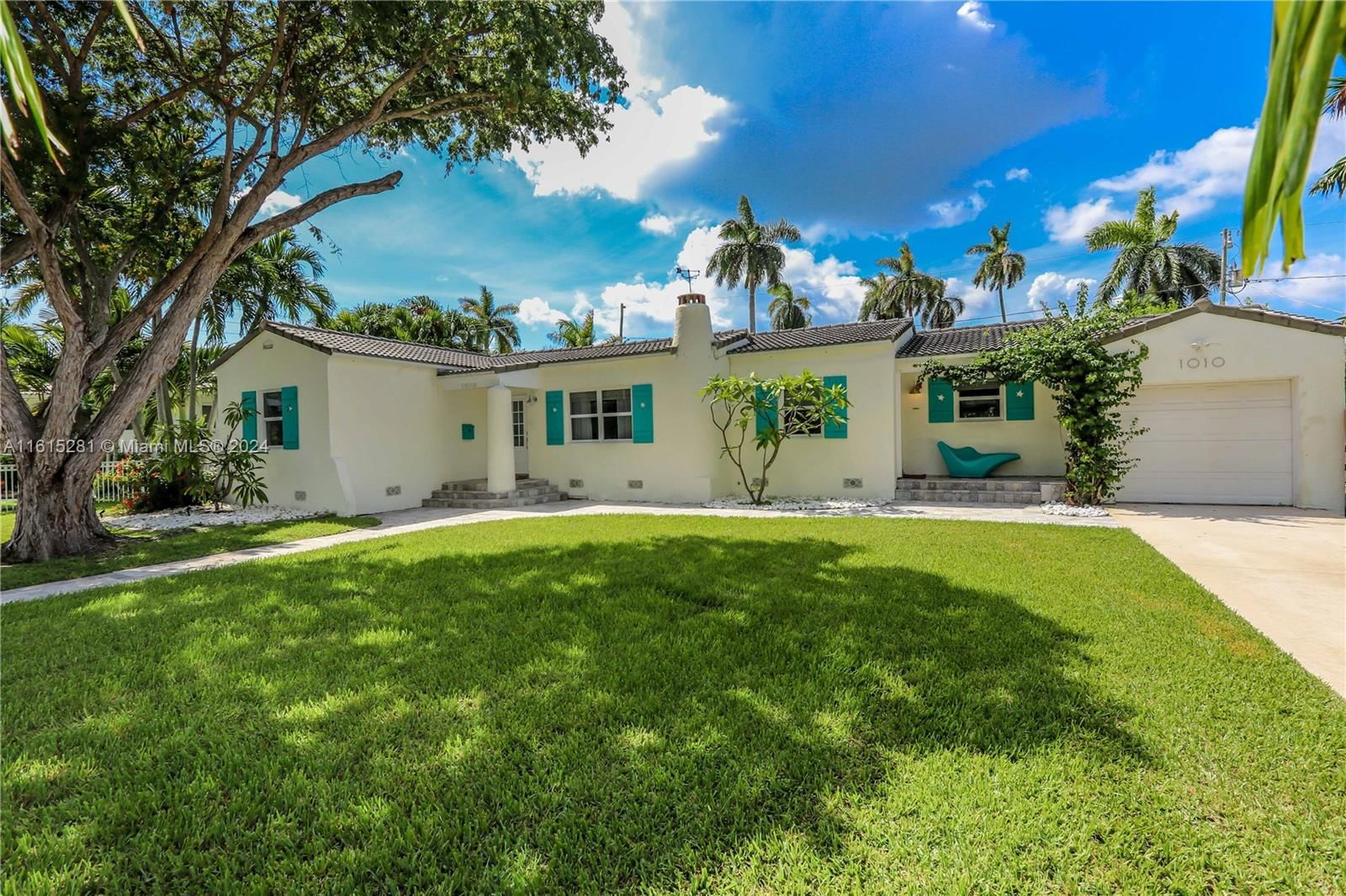 Real estate property located at 1010 Tyler St, Broward, HOLLYWOOD LAKES SEC, Hollywood, FL