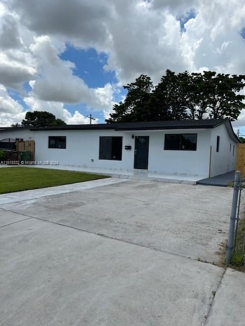 Real estate property located at 1260 32nd St, Miami-Dade, STEVIE HEIGHTS, Hialeah, FL