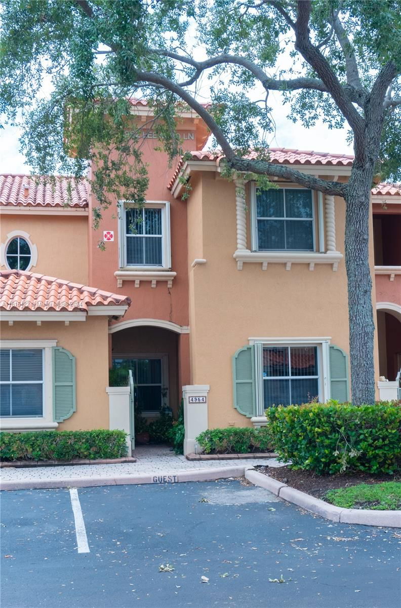 Real estate property located at 4954 Leeward Ln #3803, Broward County, VILLAS AT HARBOR ISLES CO, Dania Beach, FL