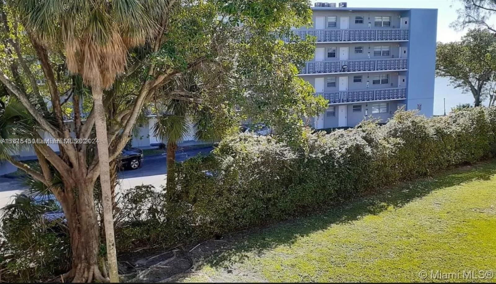 Real estate property located at 1530 191st St #322, Miami-Dade County, THIRD HORIZONS CONDO, Miami, FL