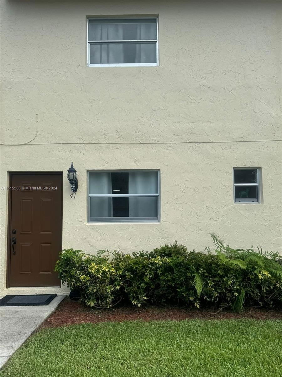 Real estate property located at 6607 Winfield Blvd #41, Broward County, COVENTRY HOUSE, Margate, FL
