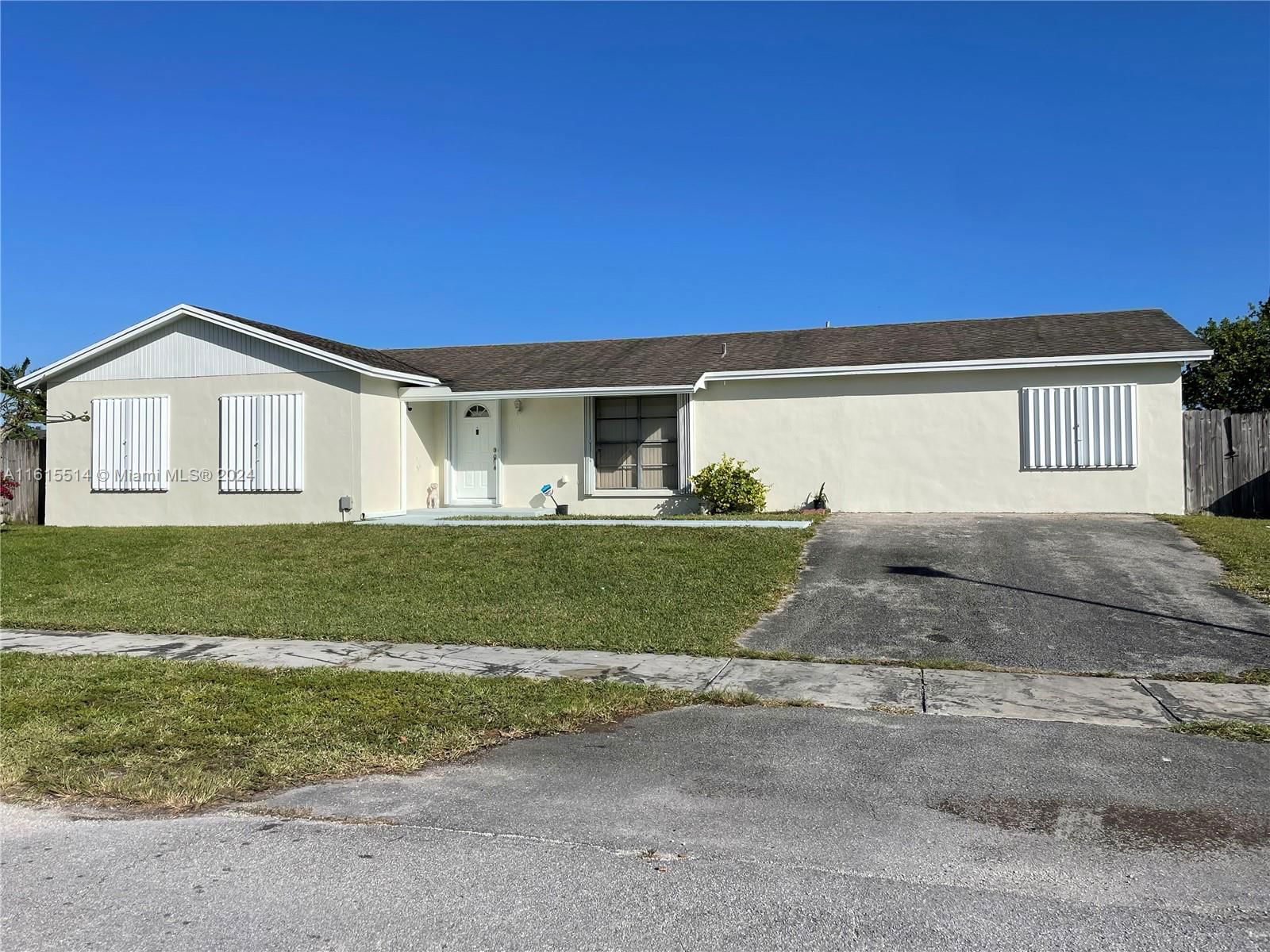 Real estate property located at 13111 260th Ter, Miami-Dade, MEADOW WOOD MANOR #4, Homestead, FL