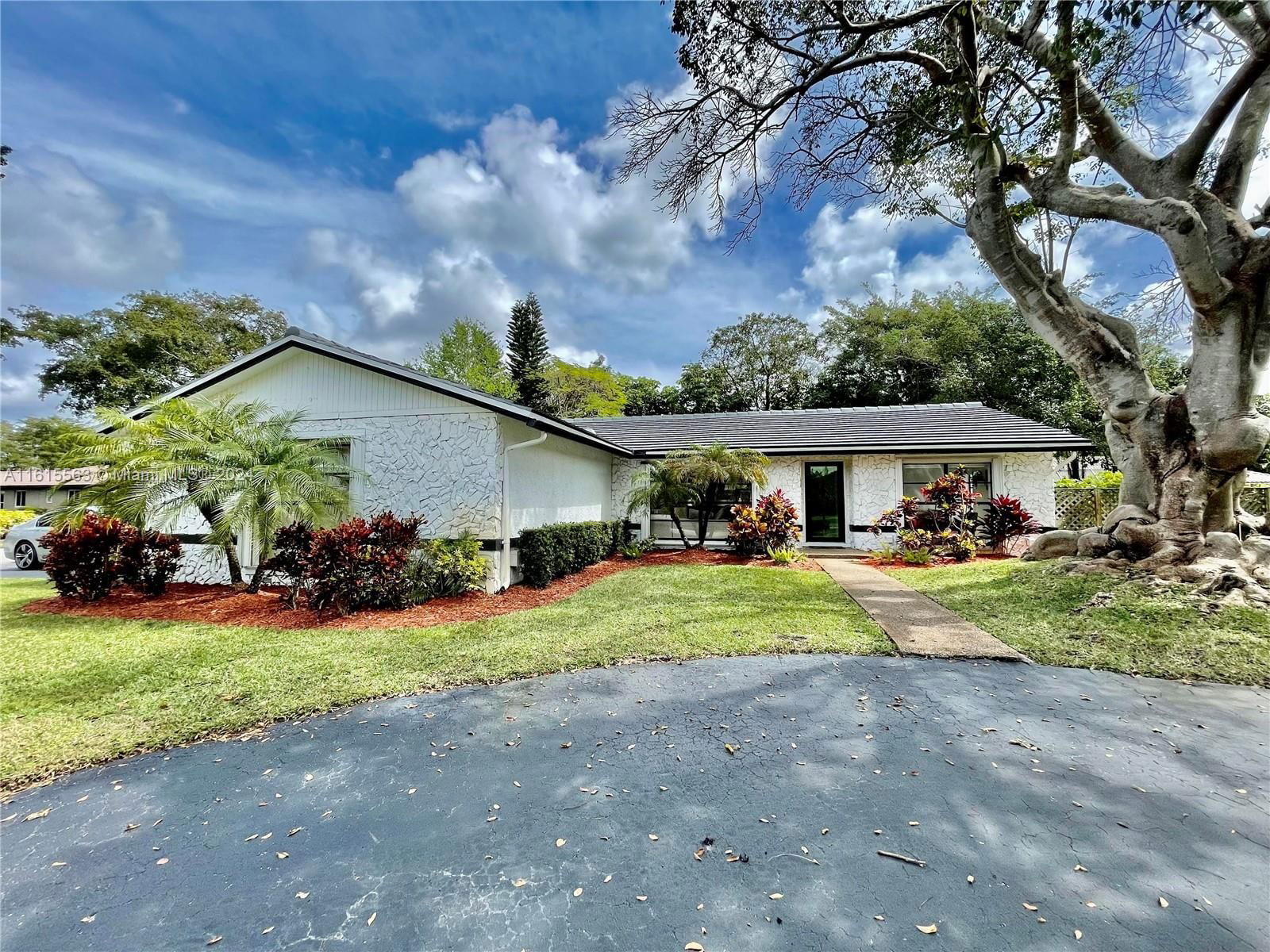 Real estate property located at 117 98th Lane, Broward, Oak Wood, Coral Springs, FL