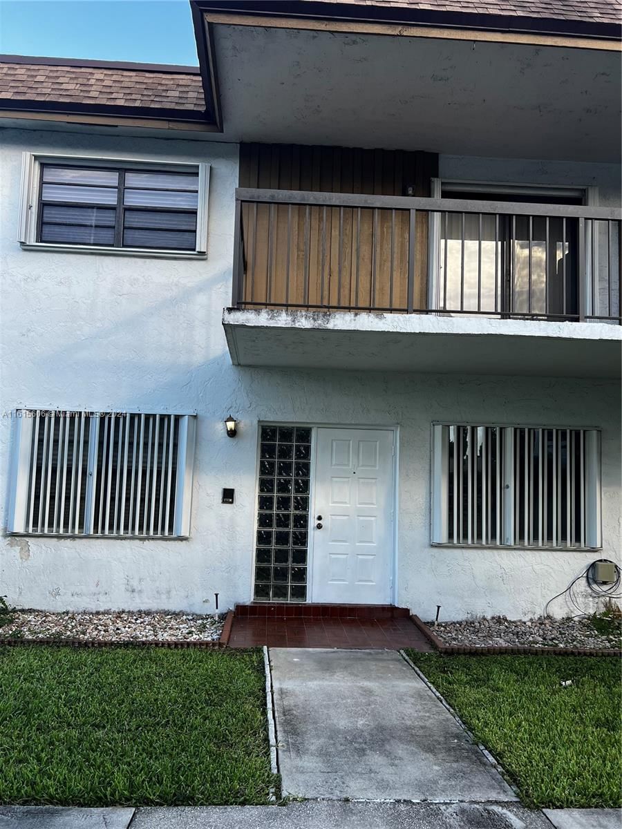 Real estate property located at 6896 169th St #124G, Miami-Dade County, WOODS LANDING CONDO PH I, Hialeah, FL