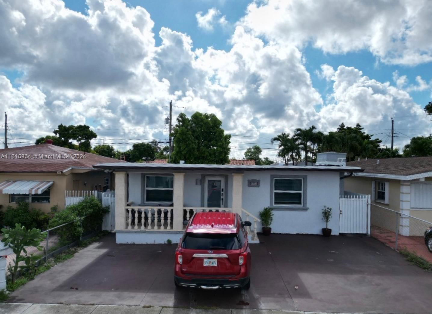 Real estate property located at 4525 8th Ct, Miami-Dade County, INGLESIDE PARK, Hialeah, FL