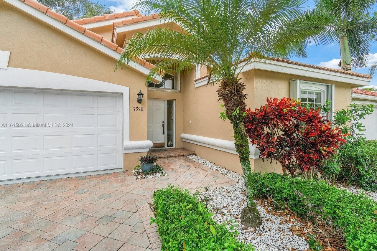 Real estate property located at 7390 Lugano Dr, Palm Beach, PIPERS GLEN PODS F AND H, Boynton Beach, FL