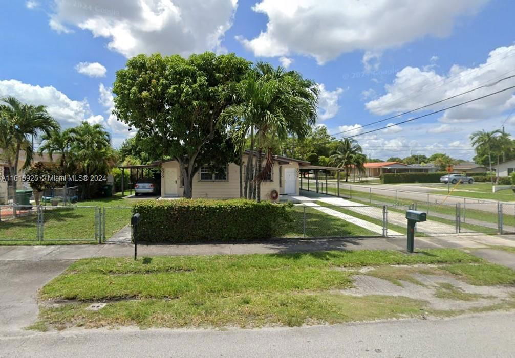 Real estate property located at 8032 9th Ter B, Miami-Dade County, FONTAINBLEAU GDNS, Miami, FL
