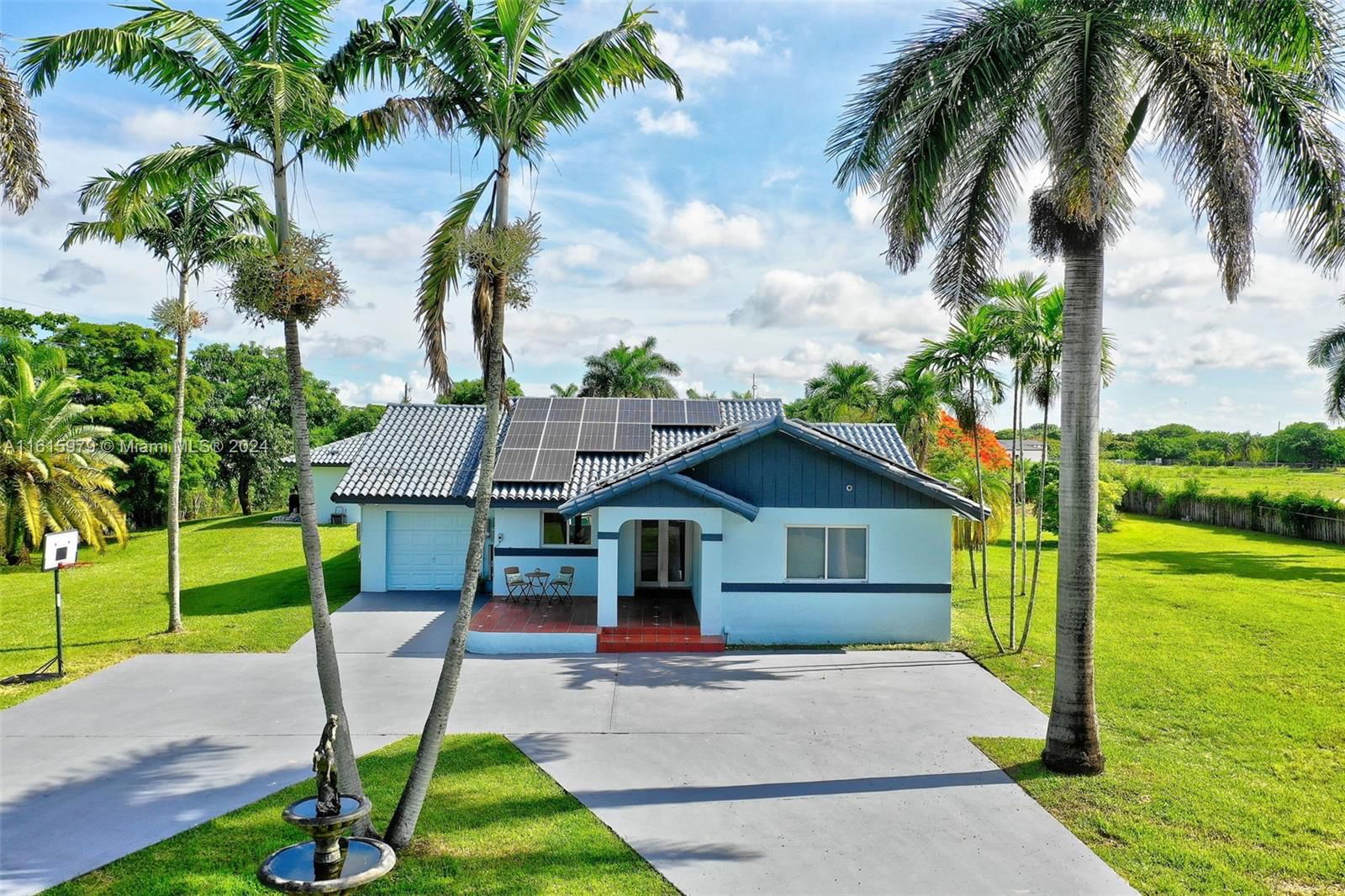Real estate property located at 21075 246th St, Miami-Dade County, Homestead, Homestead, FL